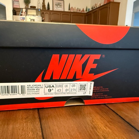 Jordan 1 Retro High - Picture 2 of 2